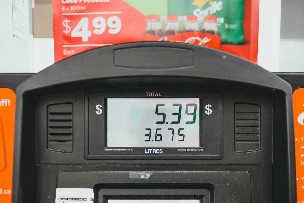 Analysts Predict Gas Price Jump Amid Economic Concerns