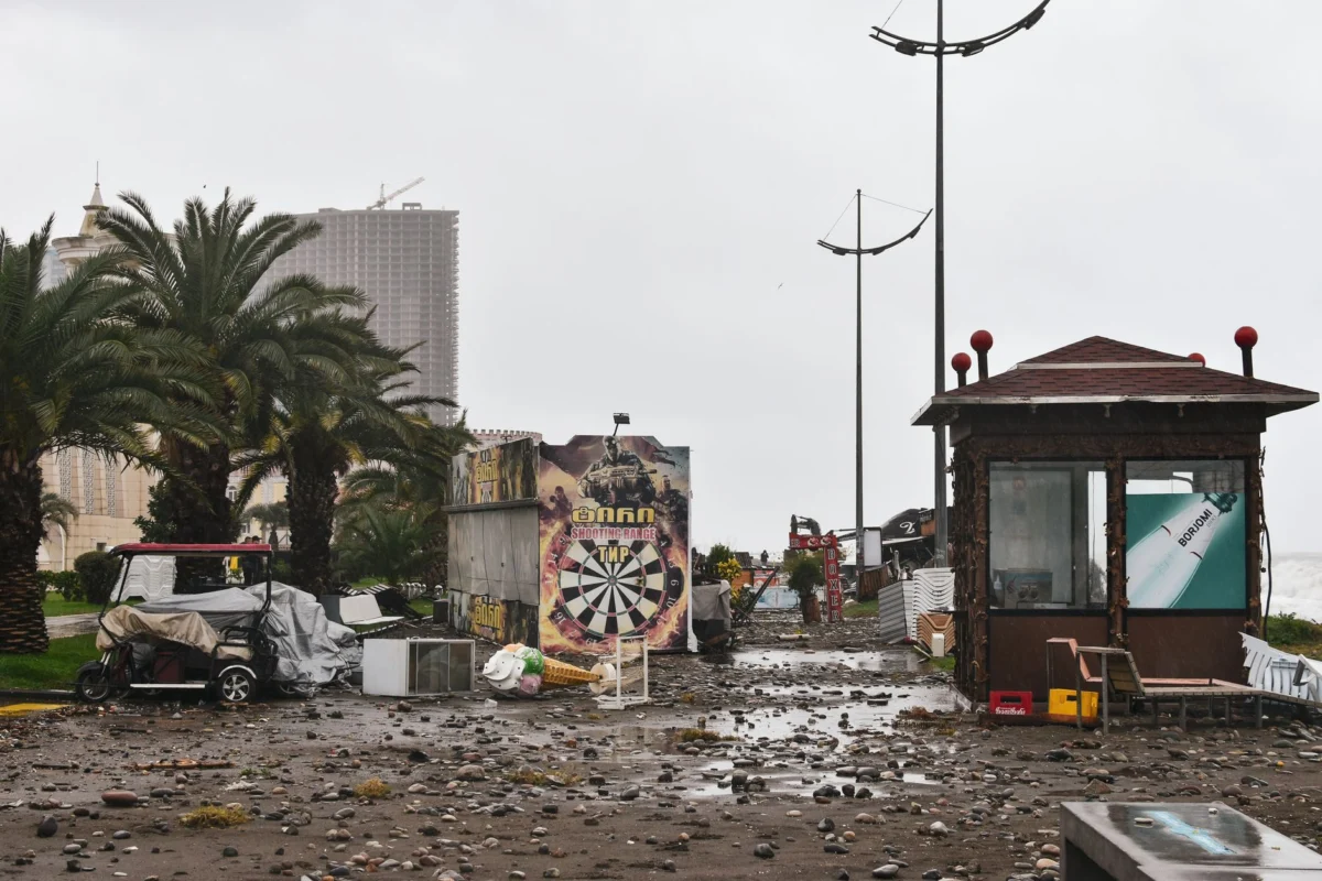 Hurricane Polo Remnants Bring Rain to Flood-Struck Southwest