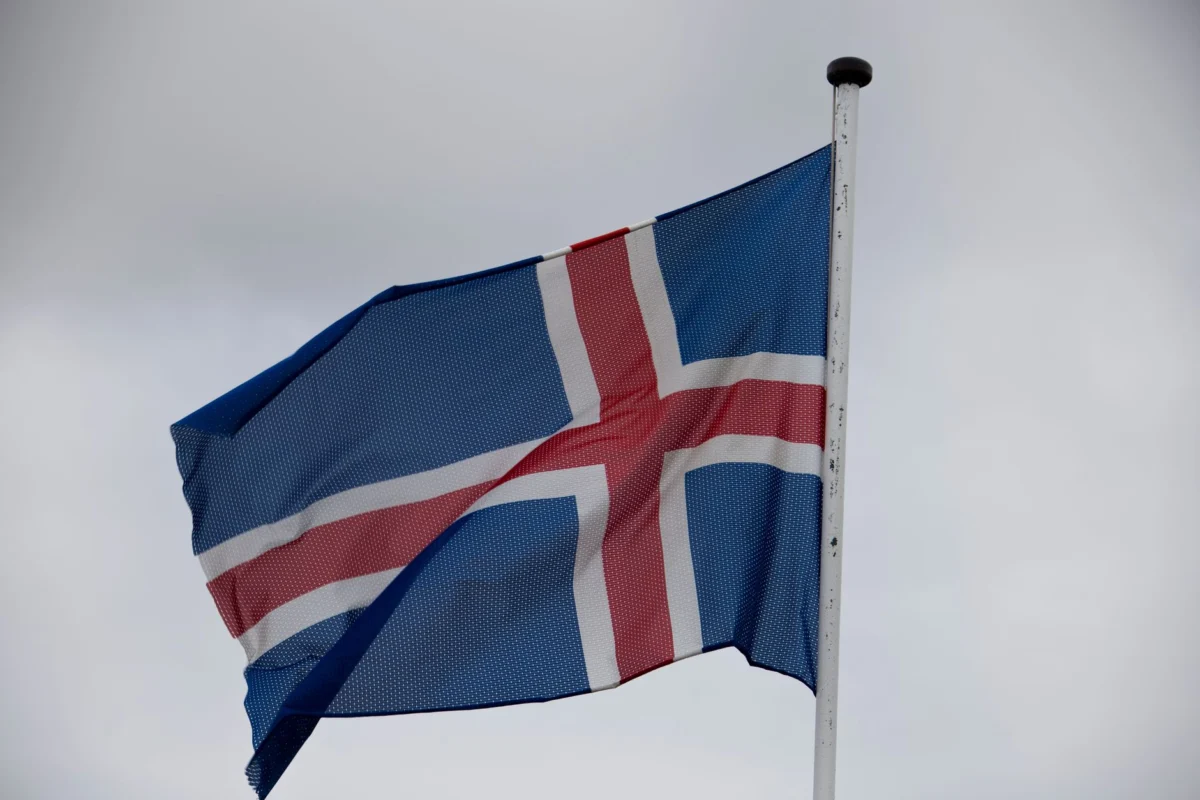 Iceland opposes E.U. membership talks over local concerns