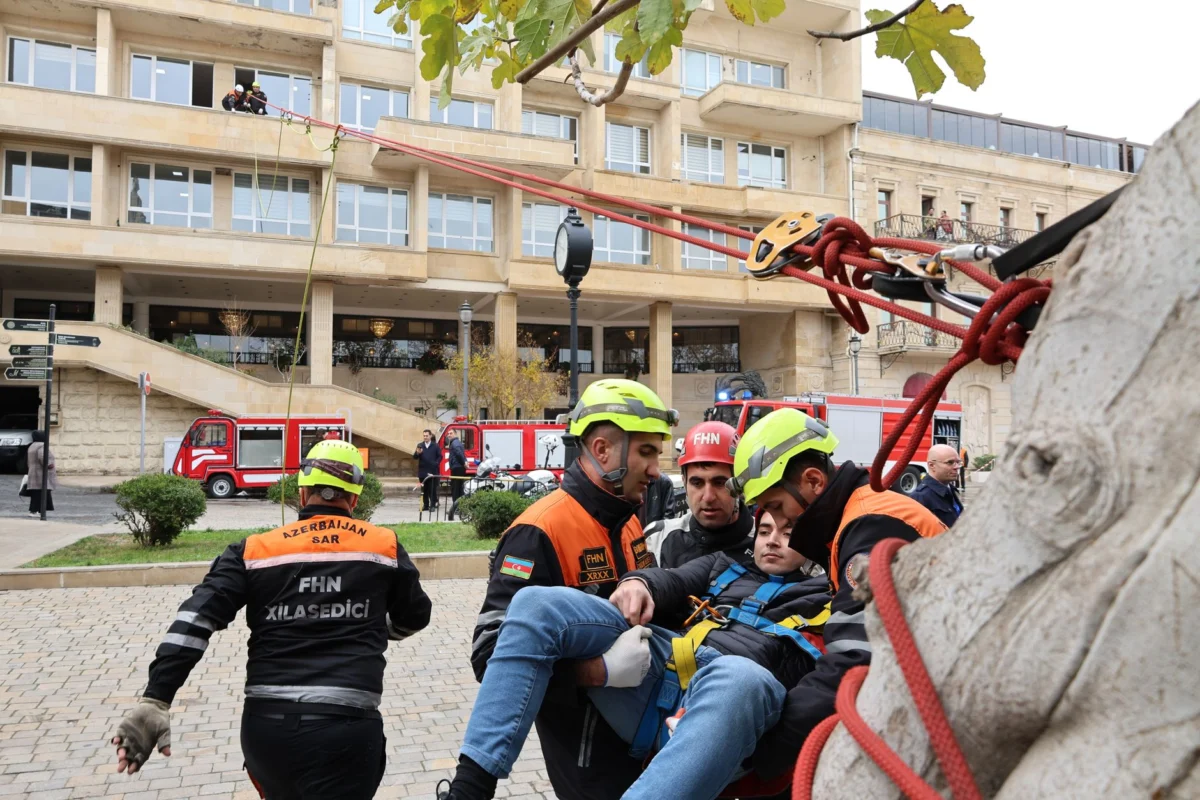 Rescuers Save 80 in Grand Canyon Flood Disaster