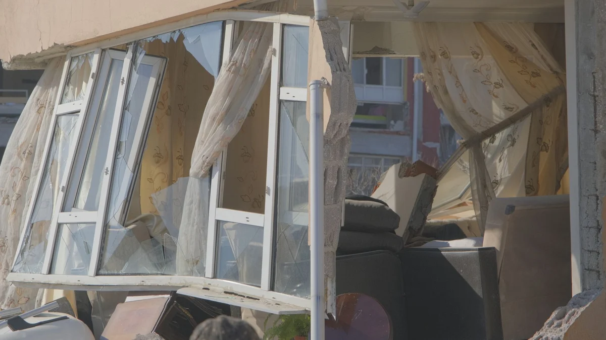 Sea Level Rise Threatens California Coast Homes and Beaches