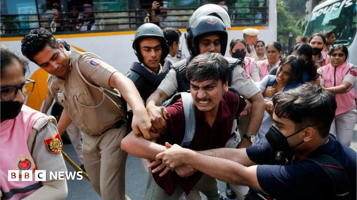 Delhi protest sees ‘Cockroach’ group leaders among hundreds detained