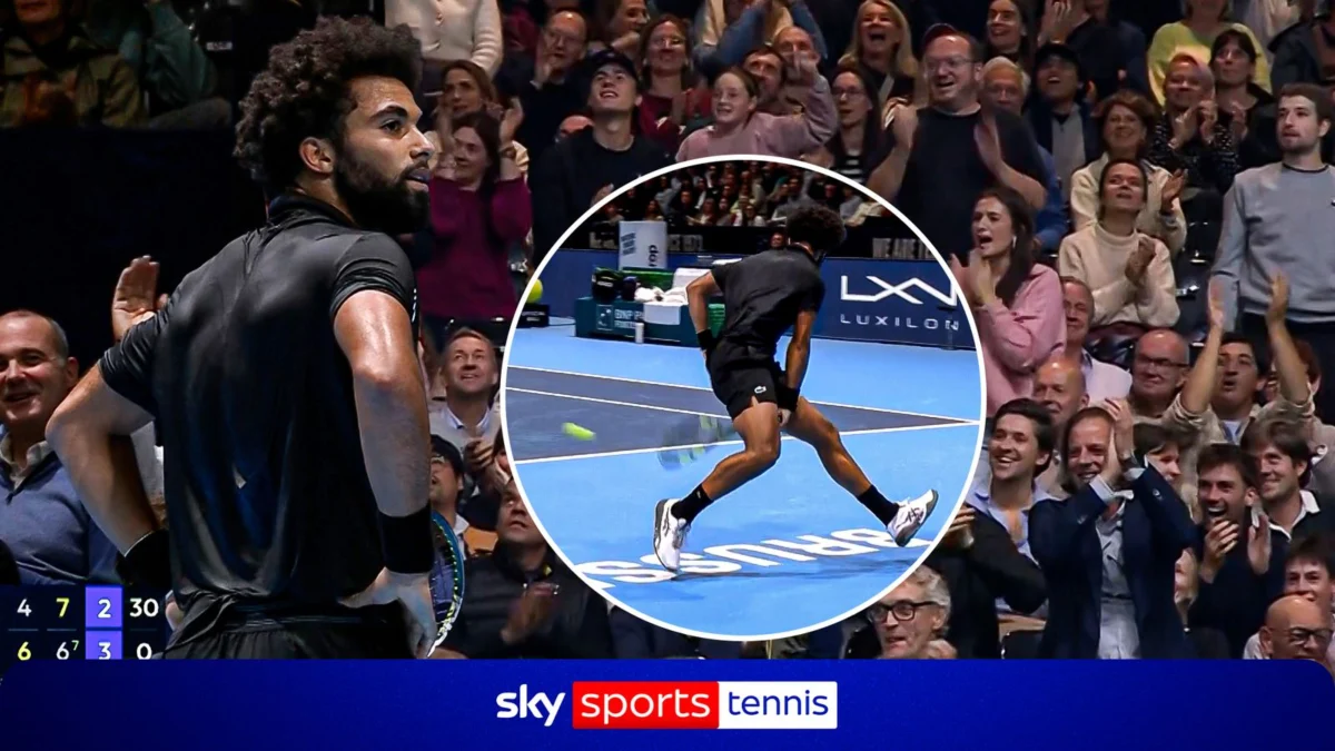 Arthur Fils wows crowd with incredible tweener in Brussels