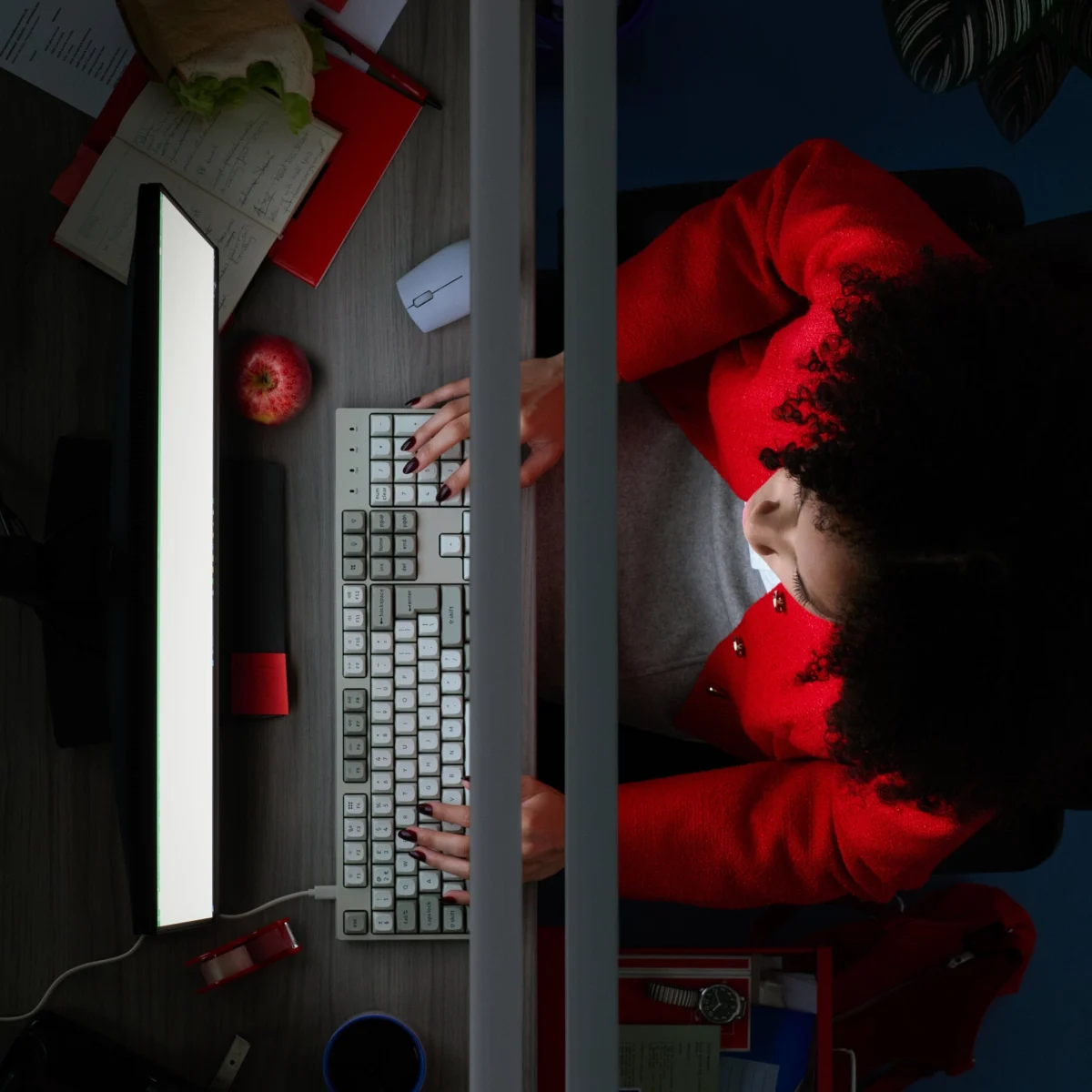 Office Lighting Sparks Worker Discomfort Trend