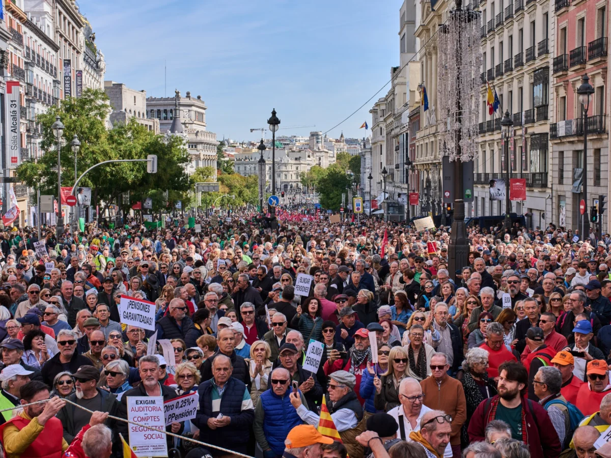 Spain Pension Rally Draws 25,000 in Madrid Protest