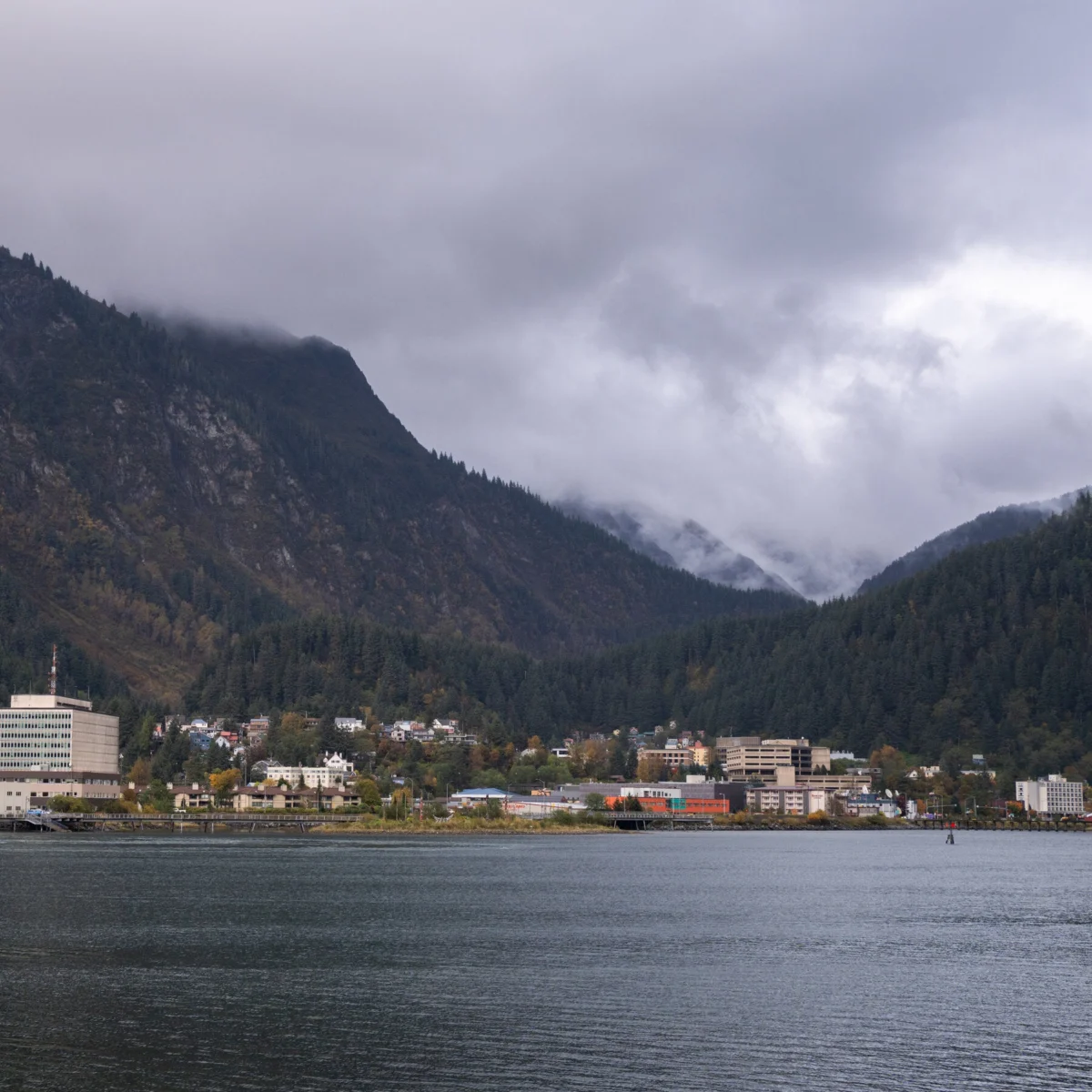 Alaska Journalists Unite to Cover Competitive Senate Race