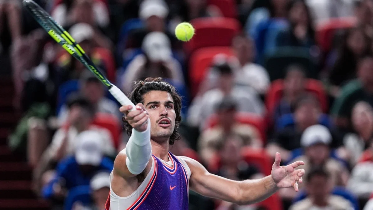 Alcaraz Debuts Mustache, Wins Shanghai Open Match