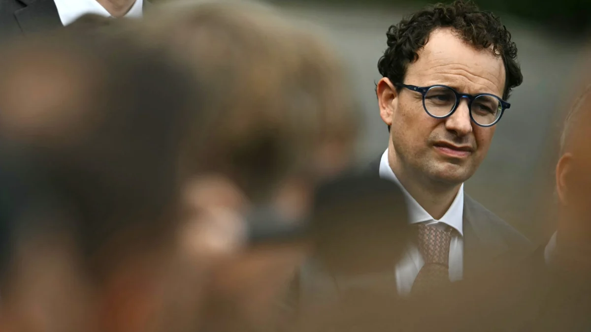 Anthropic IPO Hopes Face Growing Market Headwinds