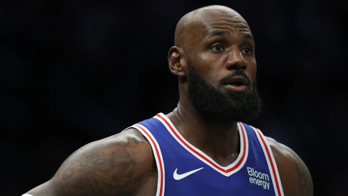 NBA Opening Night: LeBron’s Sixers Face Knicks in Early Title Test