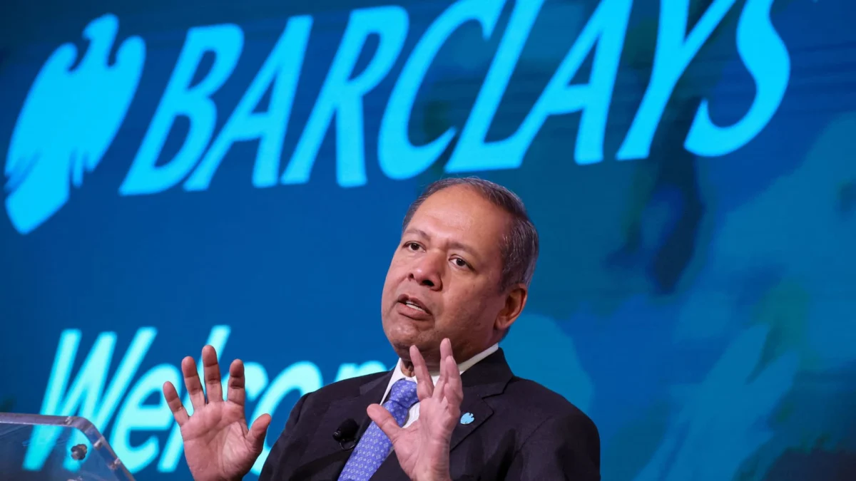 Barclays Plans 5,000 Job Cuts in AI Efficiency Push