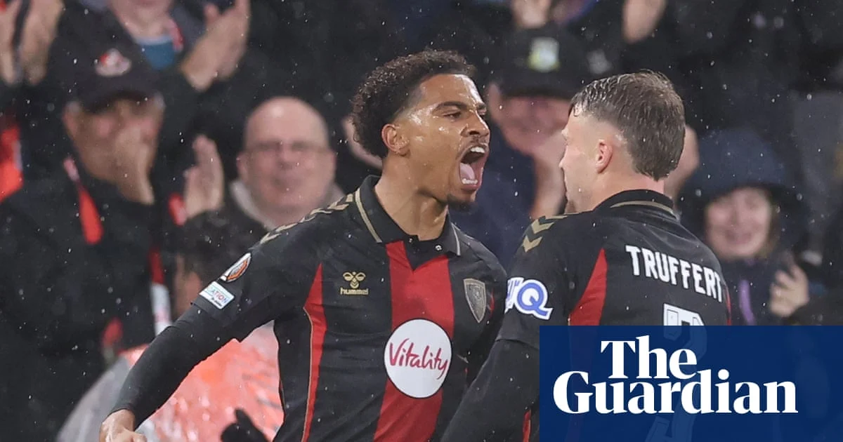 Bournemouth Stun 10-Man Milan in Stormy Europa League Clash