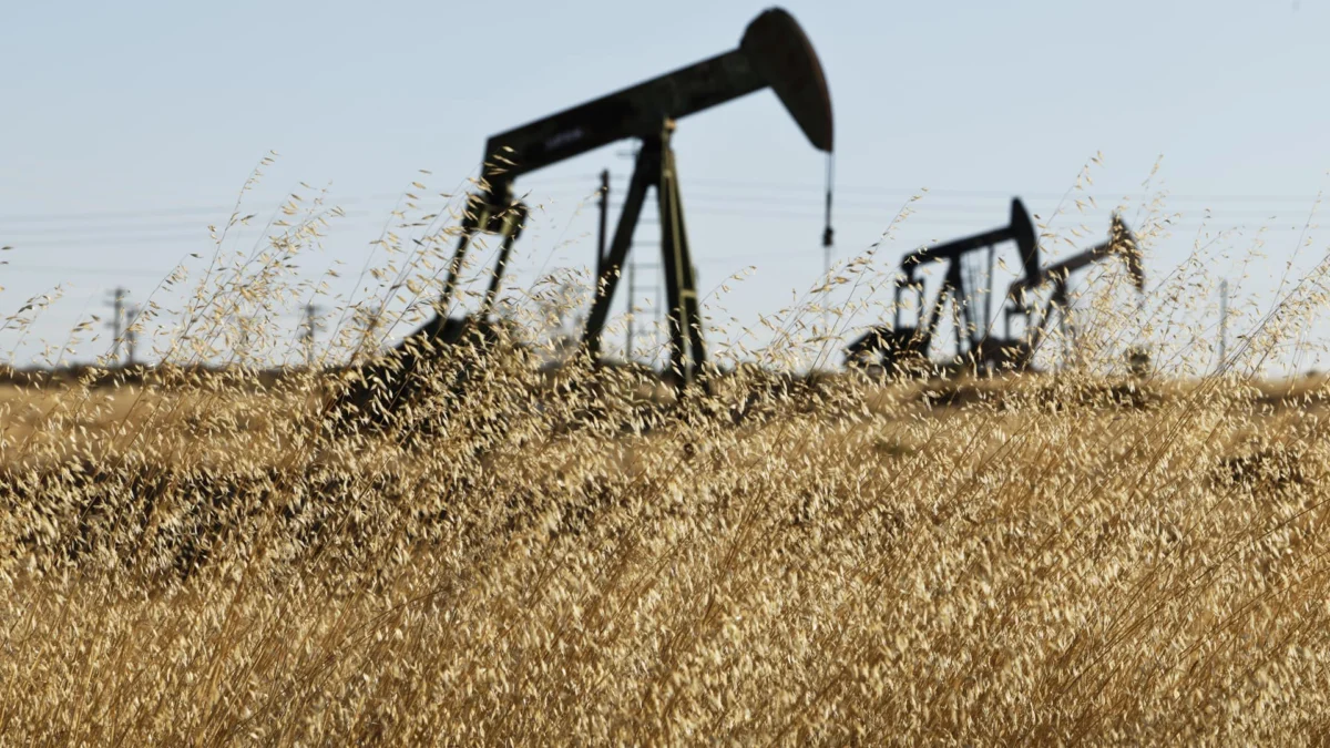 Brent Crude Stays Near Five-Month High on Middle East Tensions