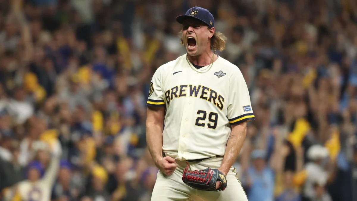 Brewers Edge Rays in World Series Game 1