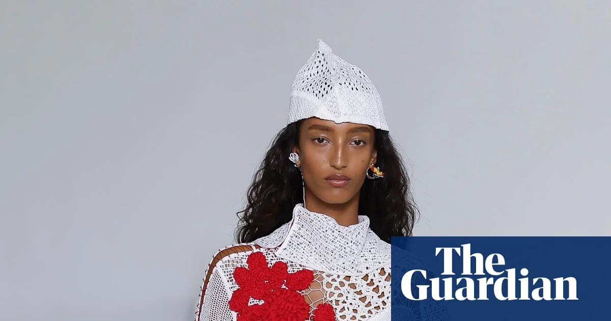 Fashion’s ‘Silly Little Hats’ Resurge on Runways and Streets