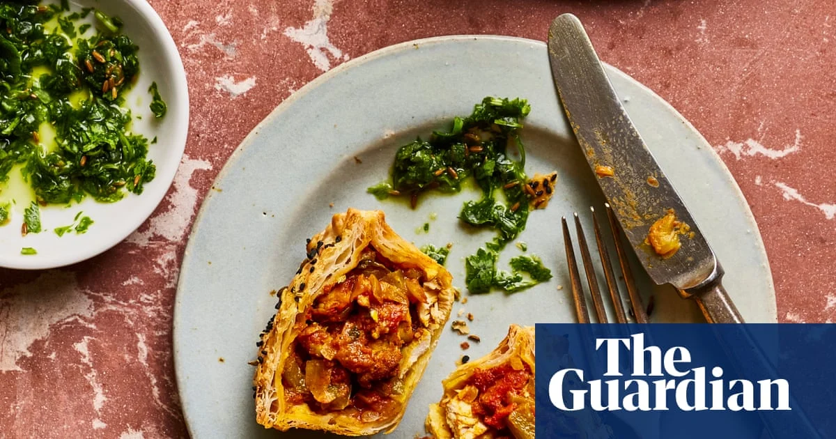 Calum Franklin’s Balti Paratha Pie Recipe with Spicy Green Chutney