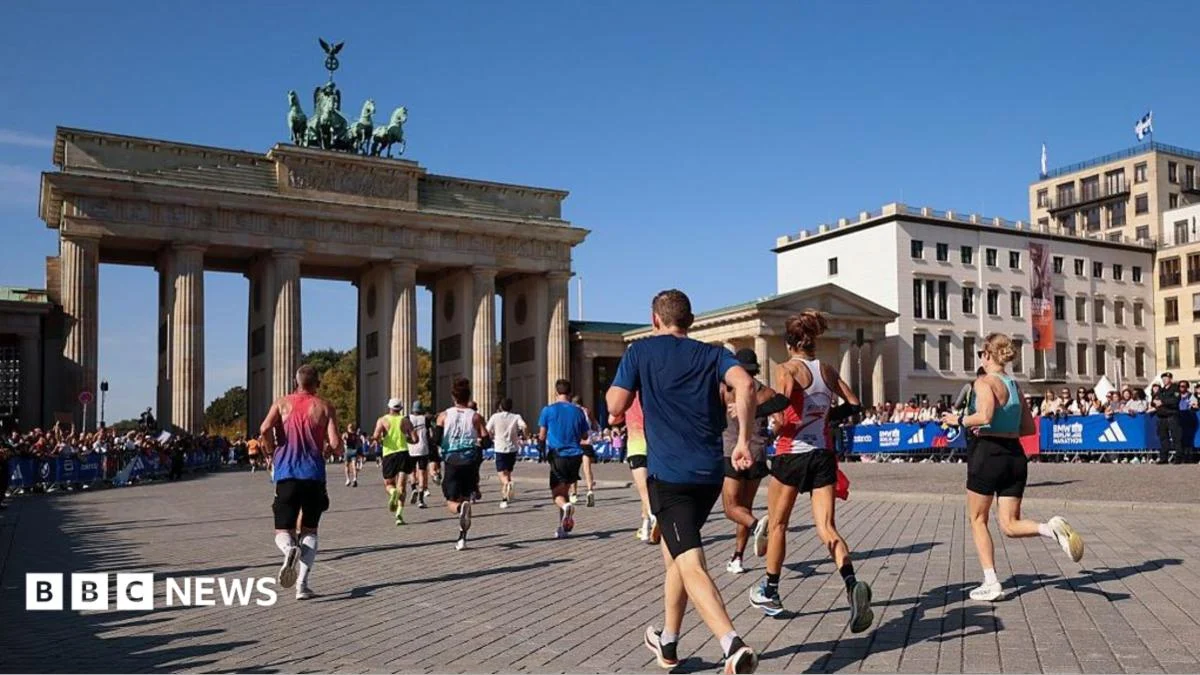 Chinese Runner Dropped by Sponsor After Bike Ride During Marathon