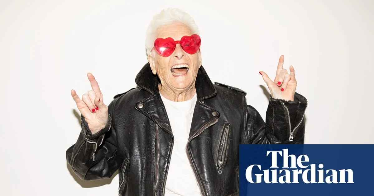 99-Year-Old Sets Crowd Surfing World Record