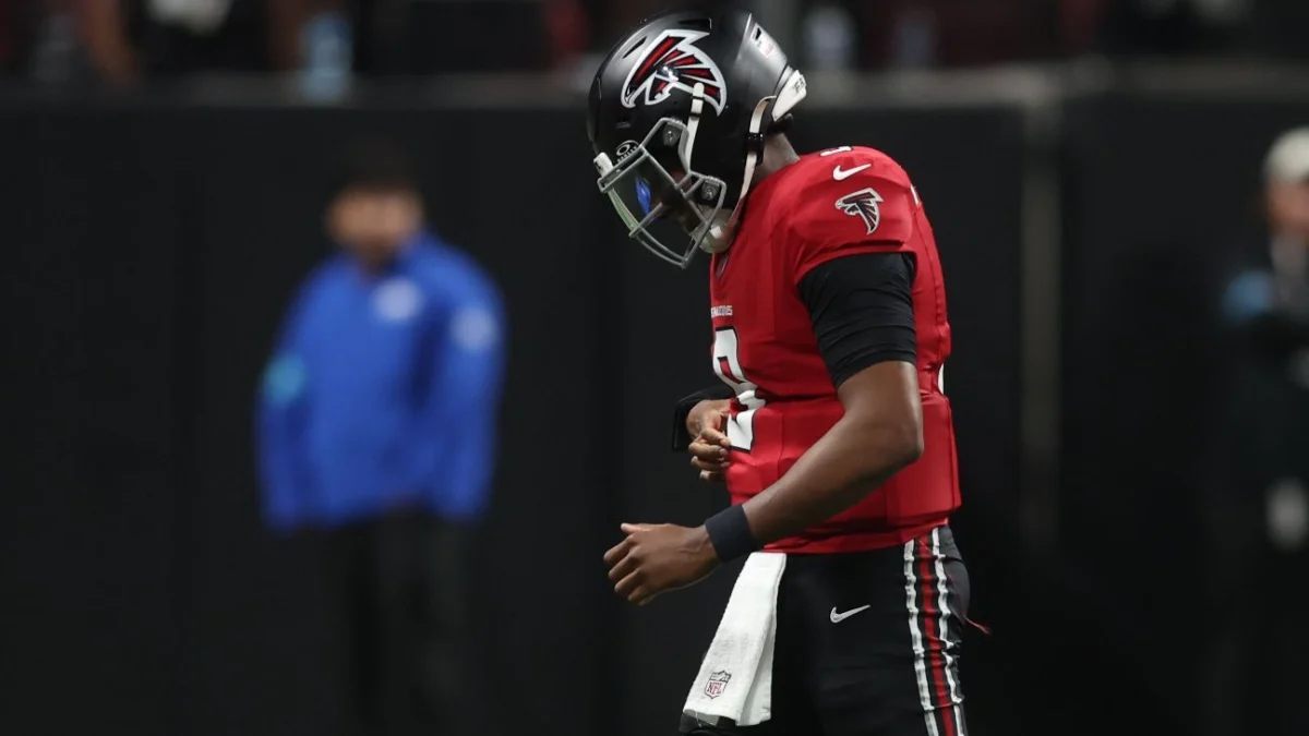 Falcons QB Penix Exits Loss With Rib Injury