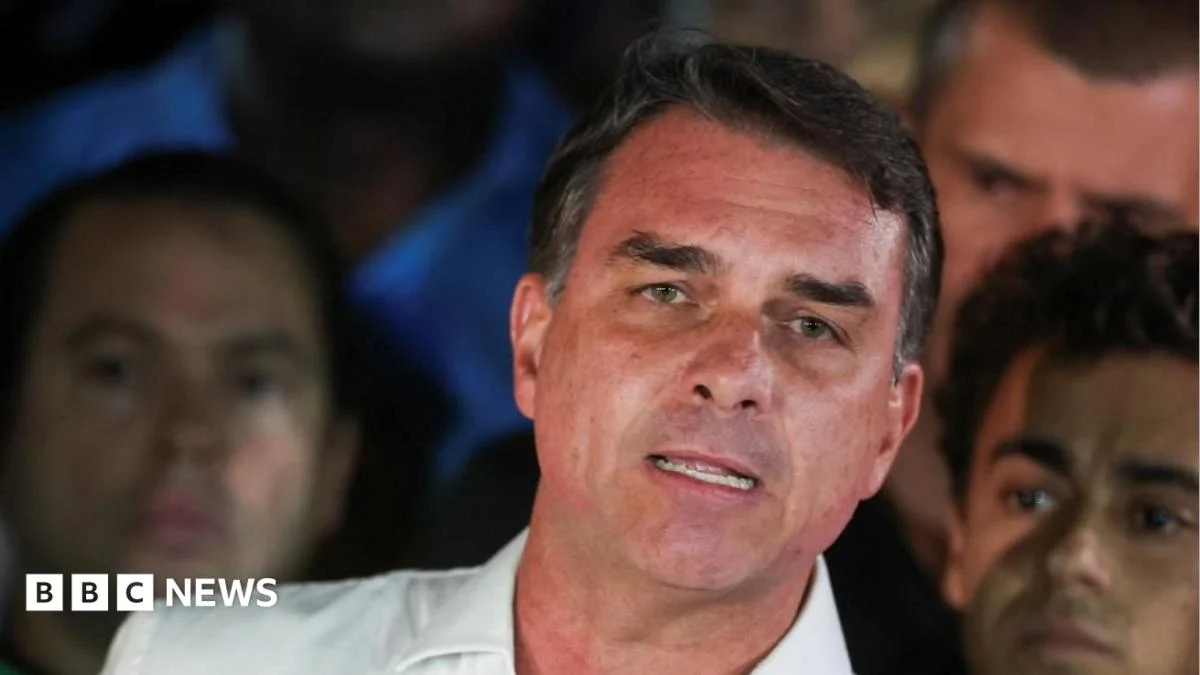 Flávio Bolsonaro’s Passports Cancelled After Failing to Surrender Them