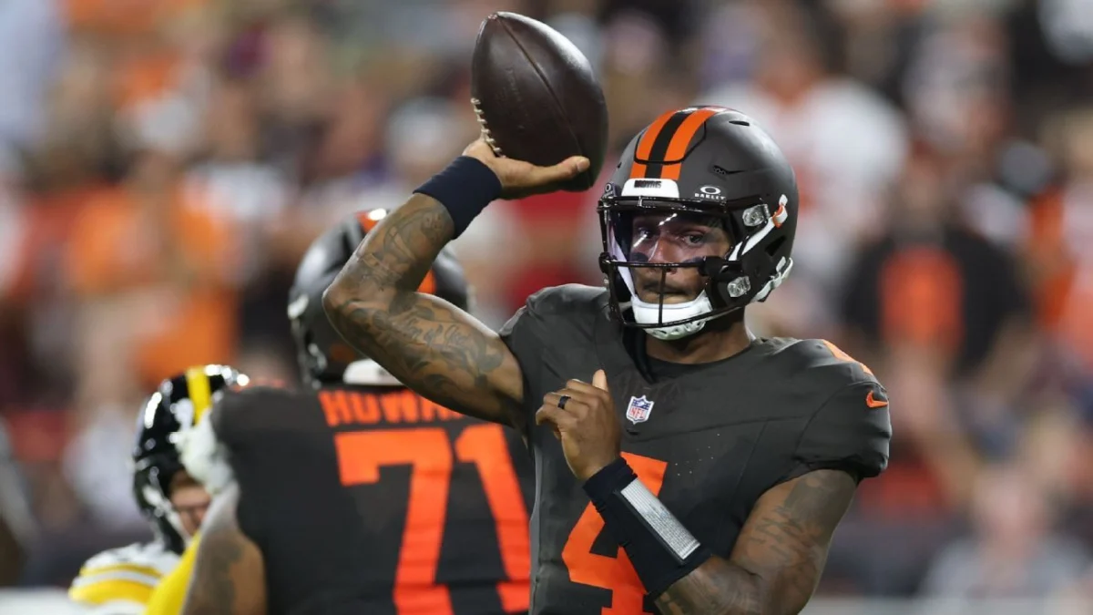 Steelers Cut Browns Deficit After Rodgers TD Pass