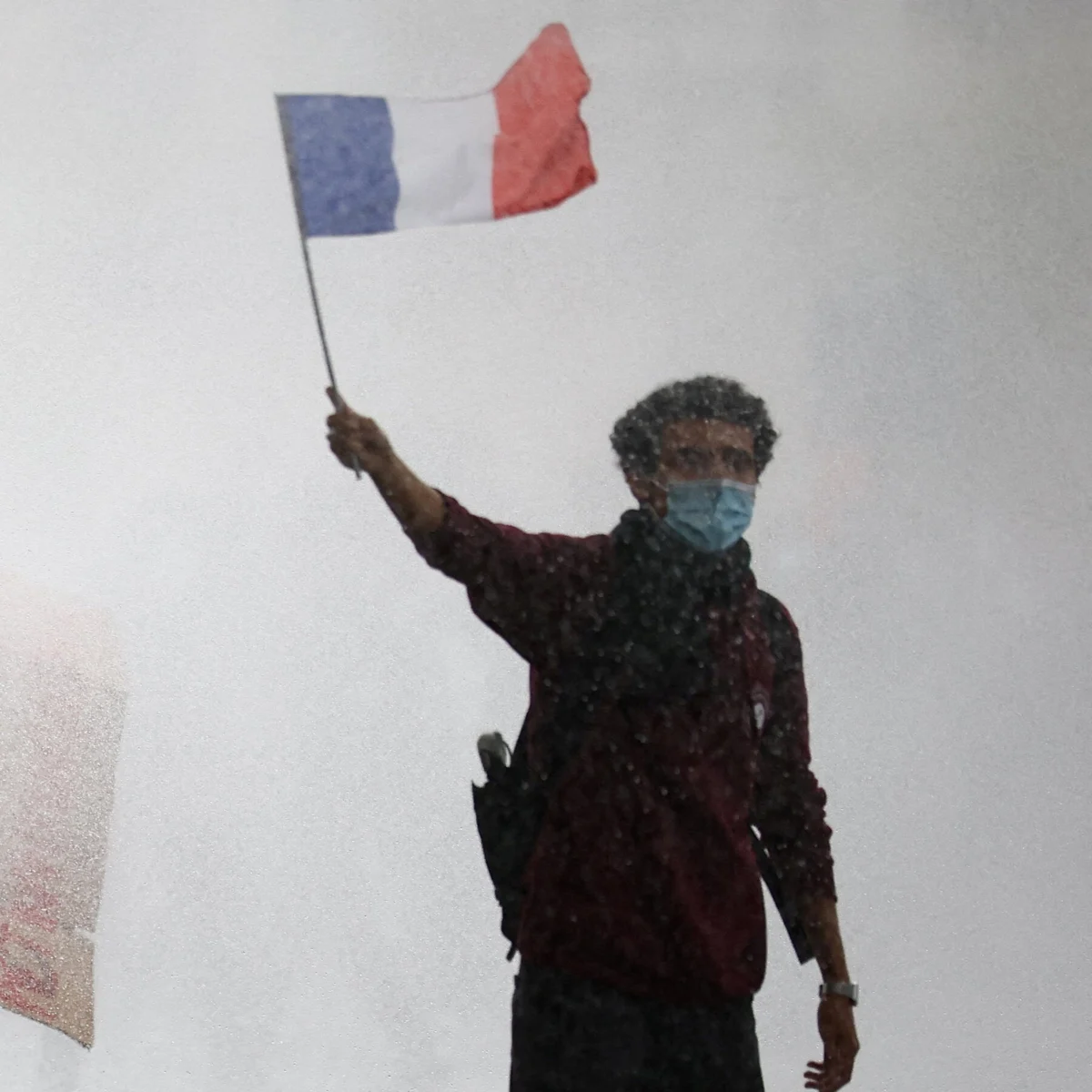 France Faces Fiscal Crisis as Debt Threatens Economic Stability