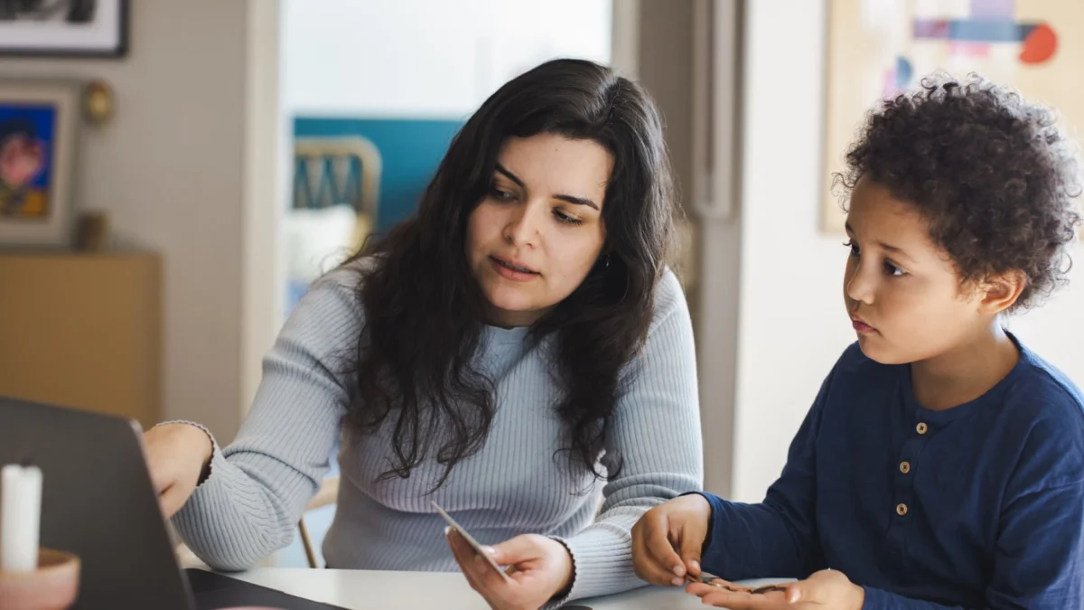 Gen Alpha Kids Are Earning Money, Parents Can Help Save and Invest