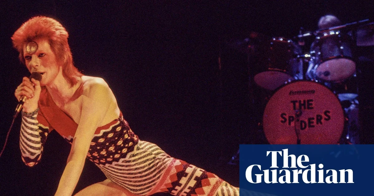 Bowie Alter Egos Inspire Dance Show at Sadler’s Wells