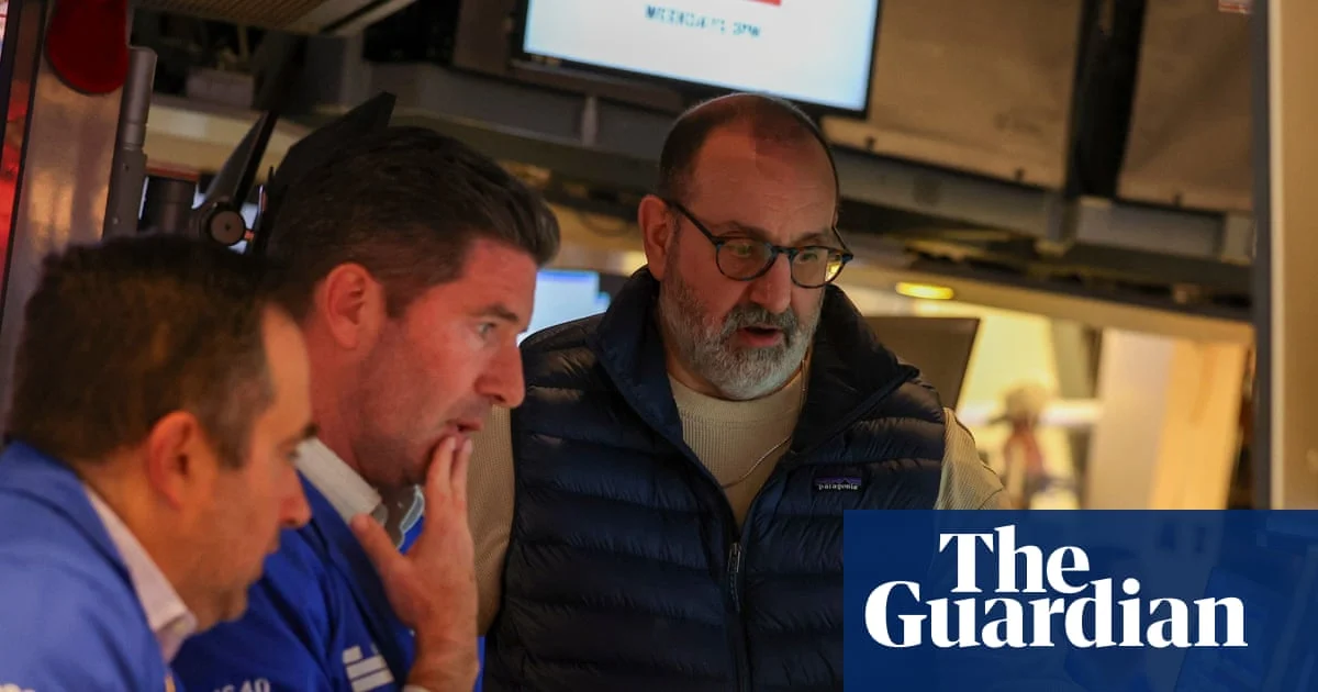 Global Bond Sell-Off Drives UK Borrowing Costs to 28-Year High