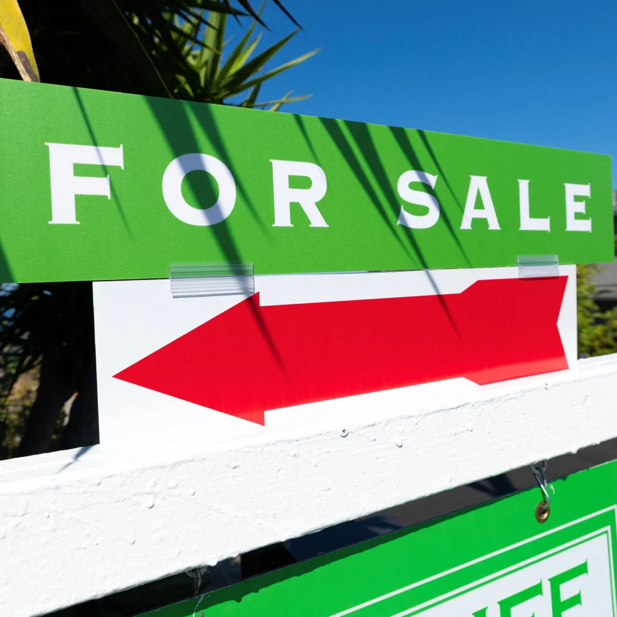 Mortgage Rates Climb to 7.4%, Housing Market Feels Pressure
