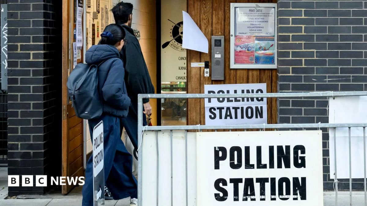 Holborn and St Pancras by-election underway after Starmer resignation
