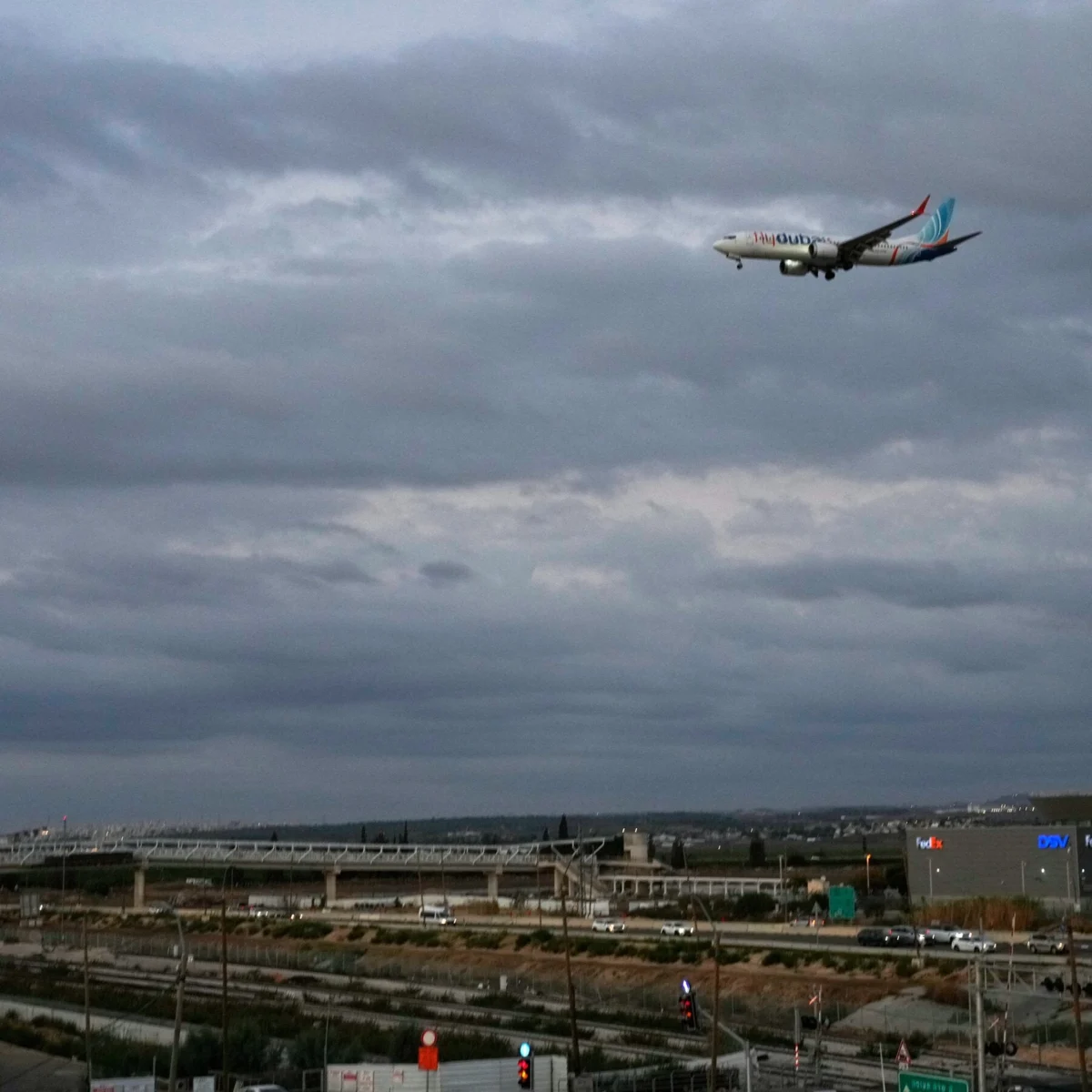 FlyDubai Crew and Passengers Subdue Attacker After Pilot Stabbed Mid-Flight