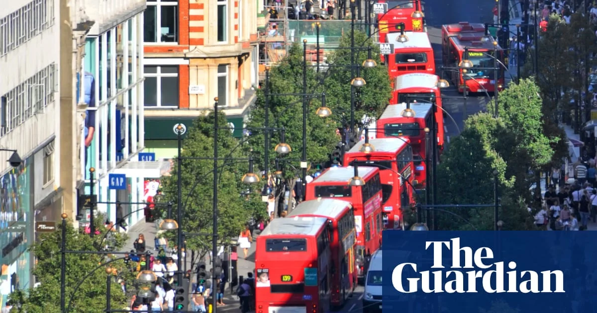 Slowing Buses Put Pressure on Public Transport Policy
