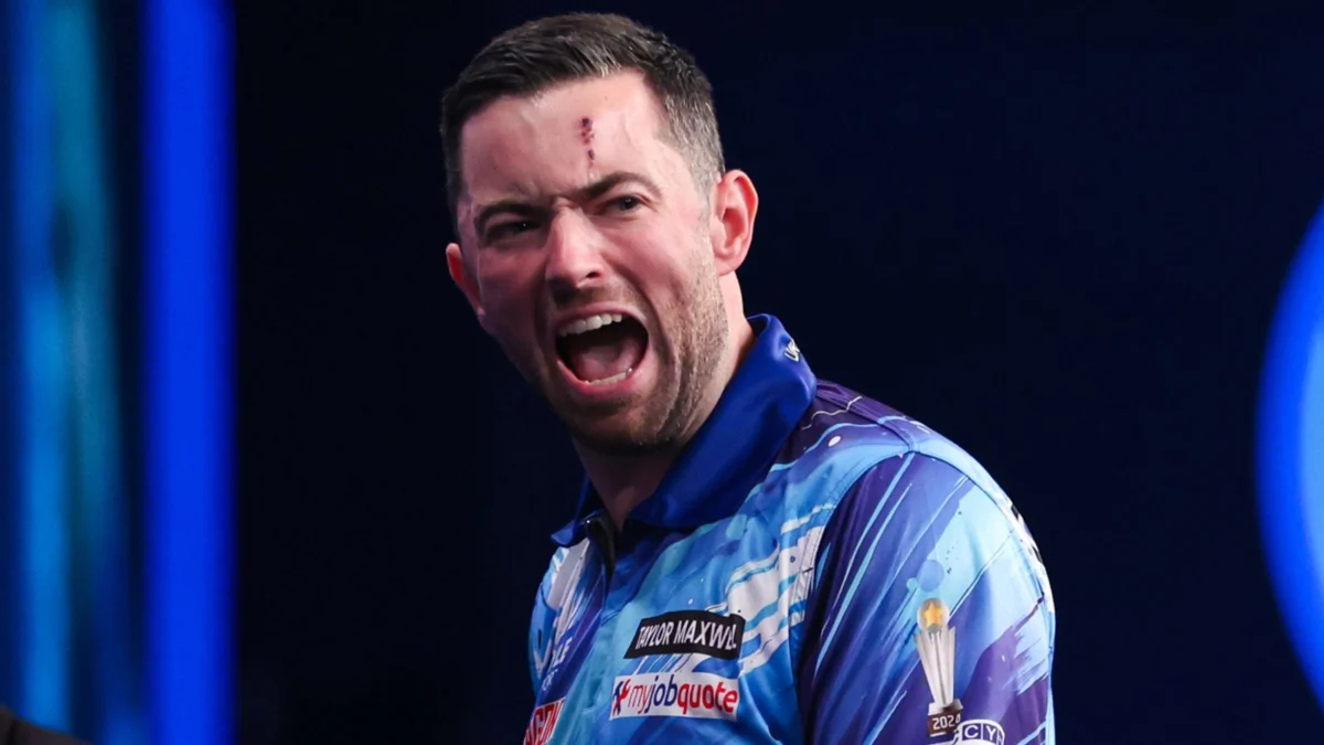Humphries Reaches Quarter-Finals with Doubles Display