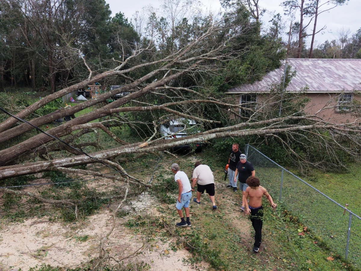 Hurricane Isaias Destroys Homes, Leaves Thousands Without Power on Gulf Coast
