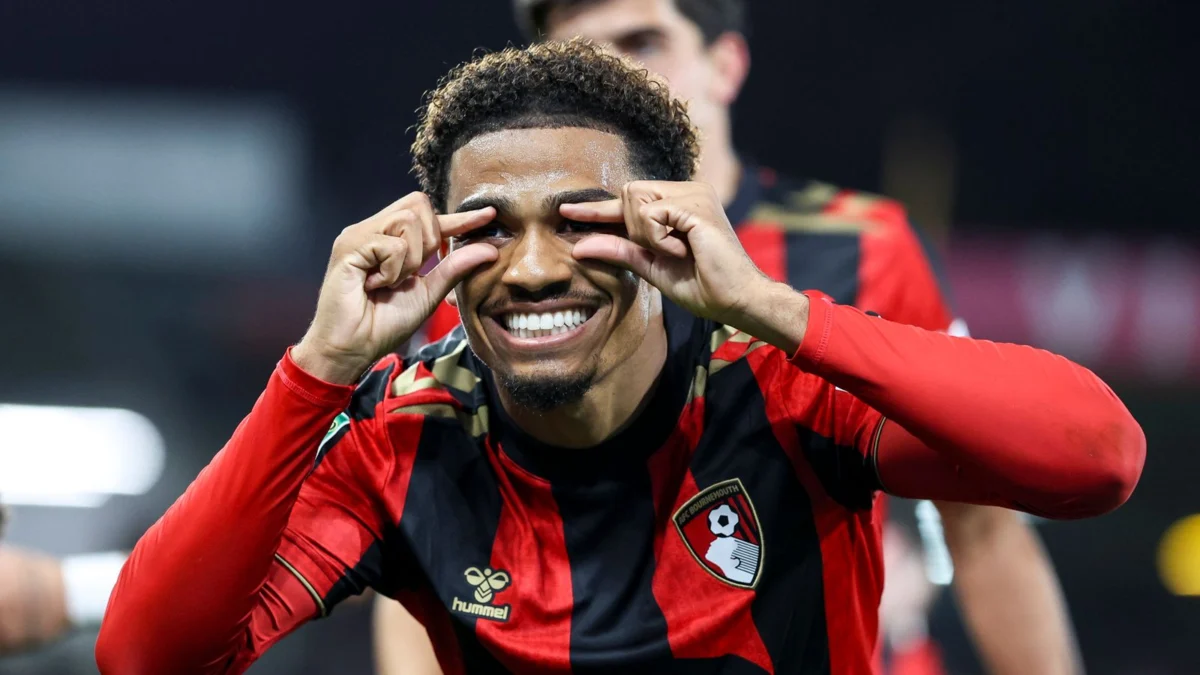 Bournemouth reach Carabao Cup quarters with win over Aston Villa