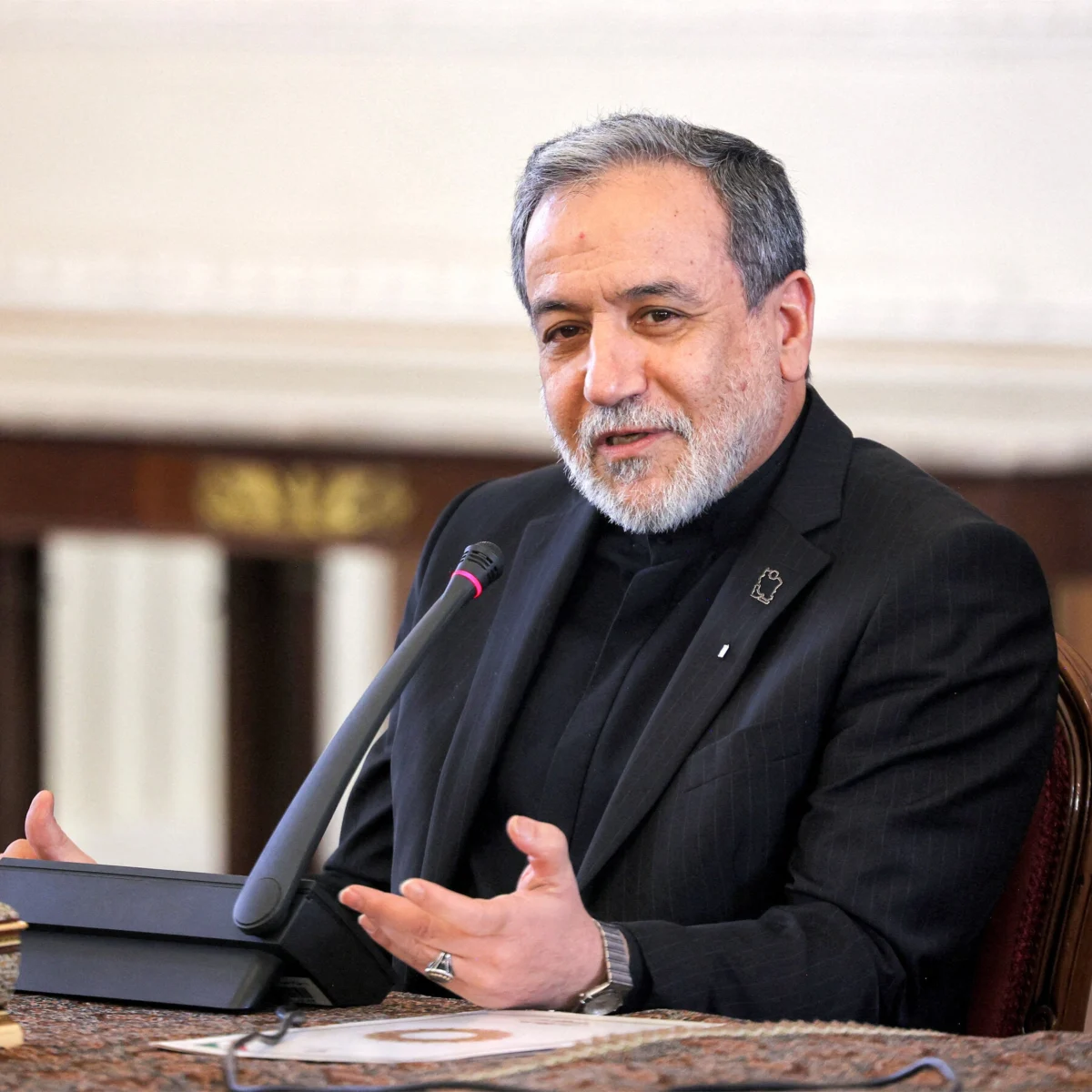 Iran Offers to Mediate Between Houthis and Saudi Arabia