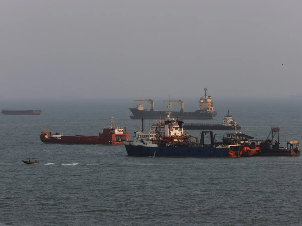 Iran Says Strait of Hormuz Will Stay Closed Until US Meets Conditions