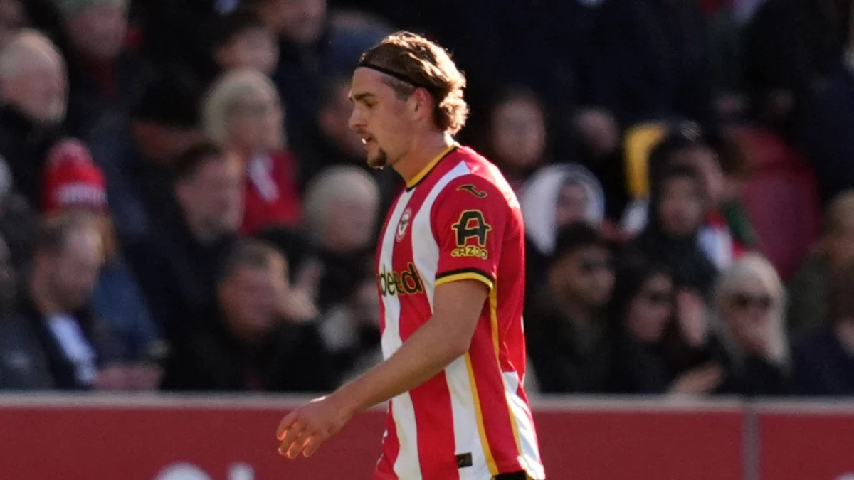 Brentford boss Keith Andrews says play was ‘cute and clever’ in Yarmoliuk red card