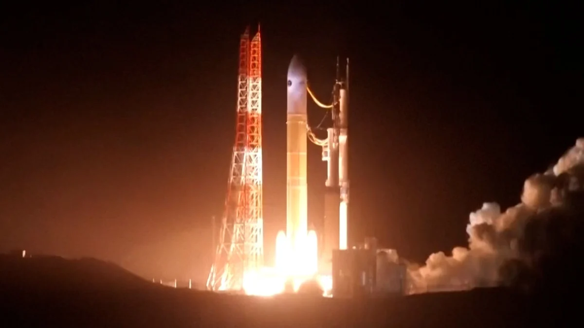 Japan Launches Historic Mars Moon Sample Mission