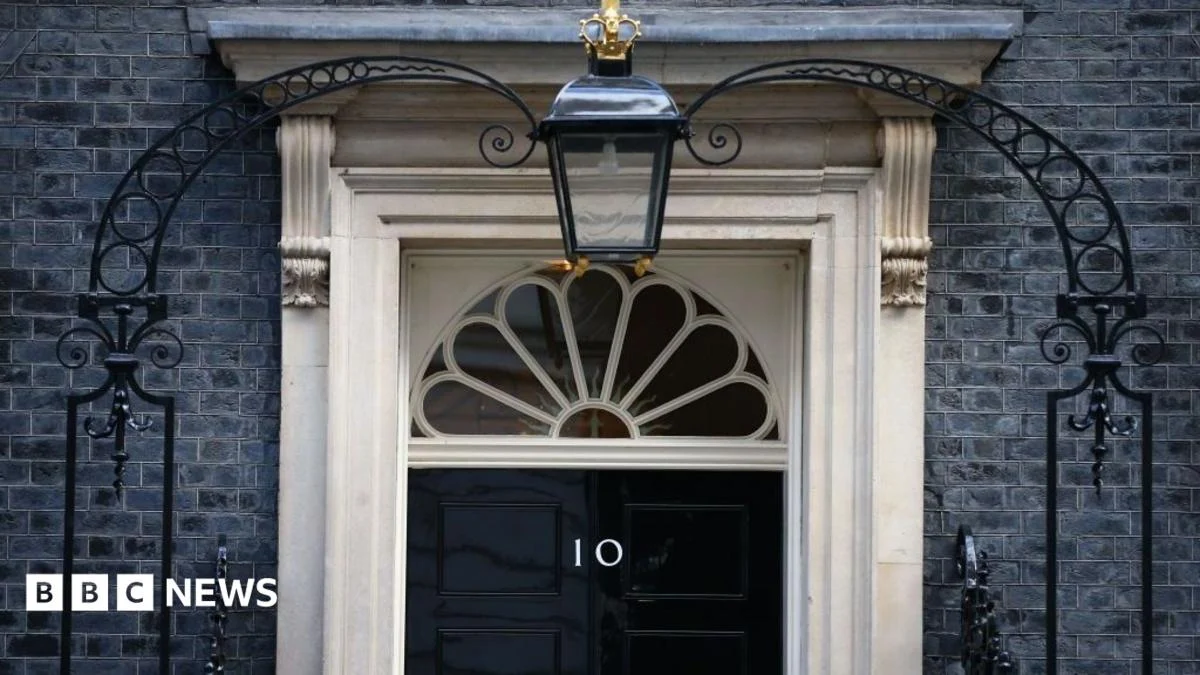 Keir Starmer Government Discussed Leaving 10 Downing Street