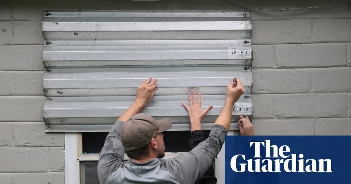 Hurricane Isaias Hits Gulf Coast as Evacuations Expand