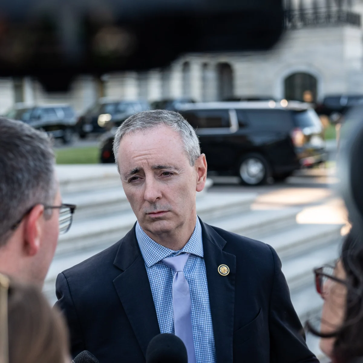 Senators Vow to Block Trump Nominees Over Ukraine Satellite Access
