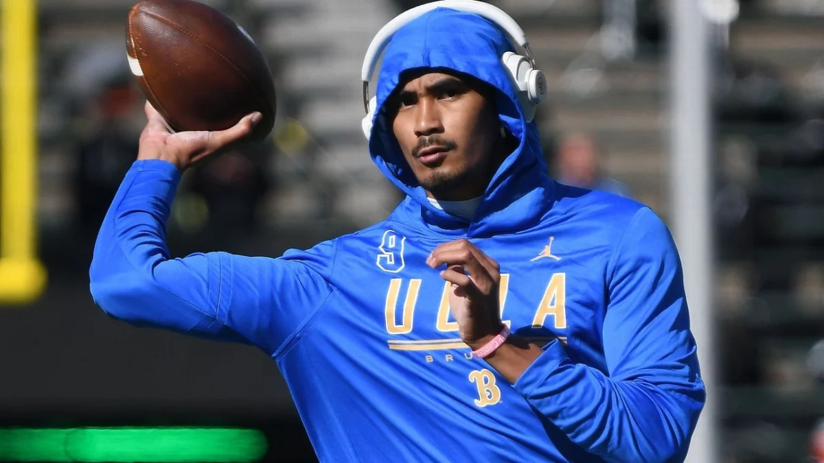 UCLA QB Iamaleava to Miss Rest of Season After Knee Surgery