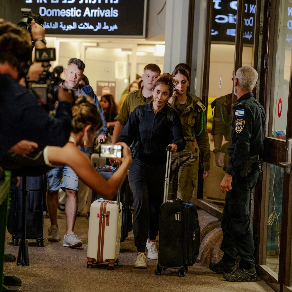 Israelis Return Home After Plane Incident, Questions Remain Over Attack
