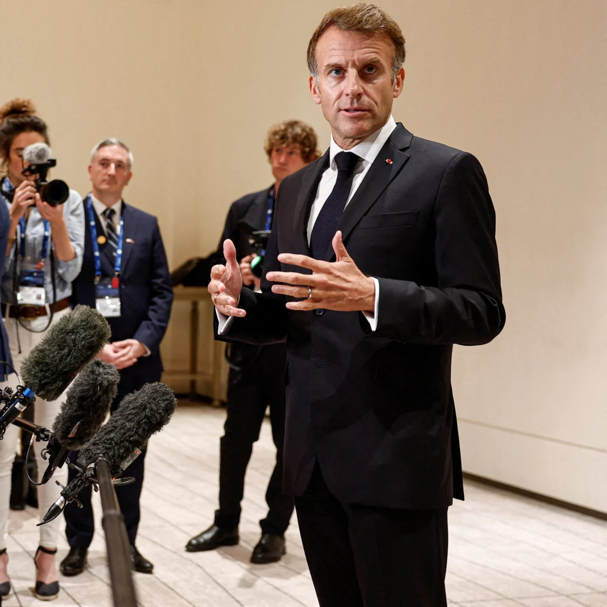 Macron Accuses Foreign Leaders of Spreading False Claims About France