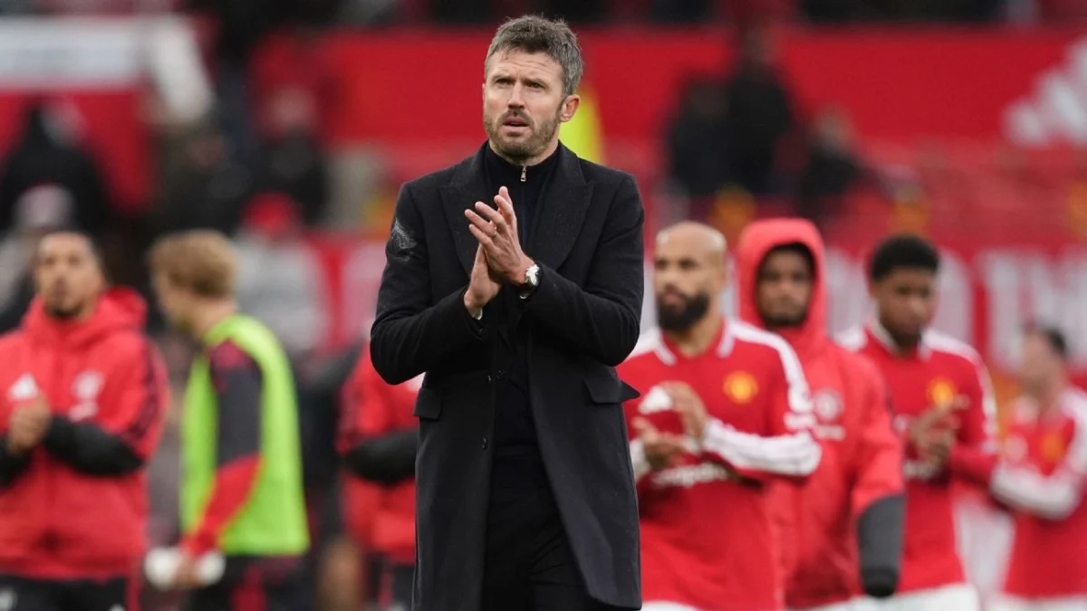 Man United Stuck With Underperforming Players Regardless of Manager