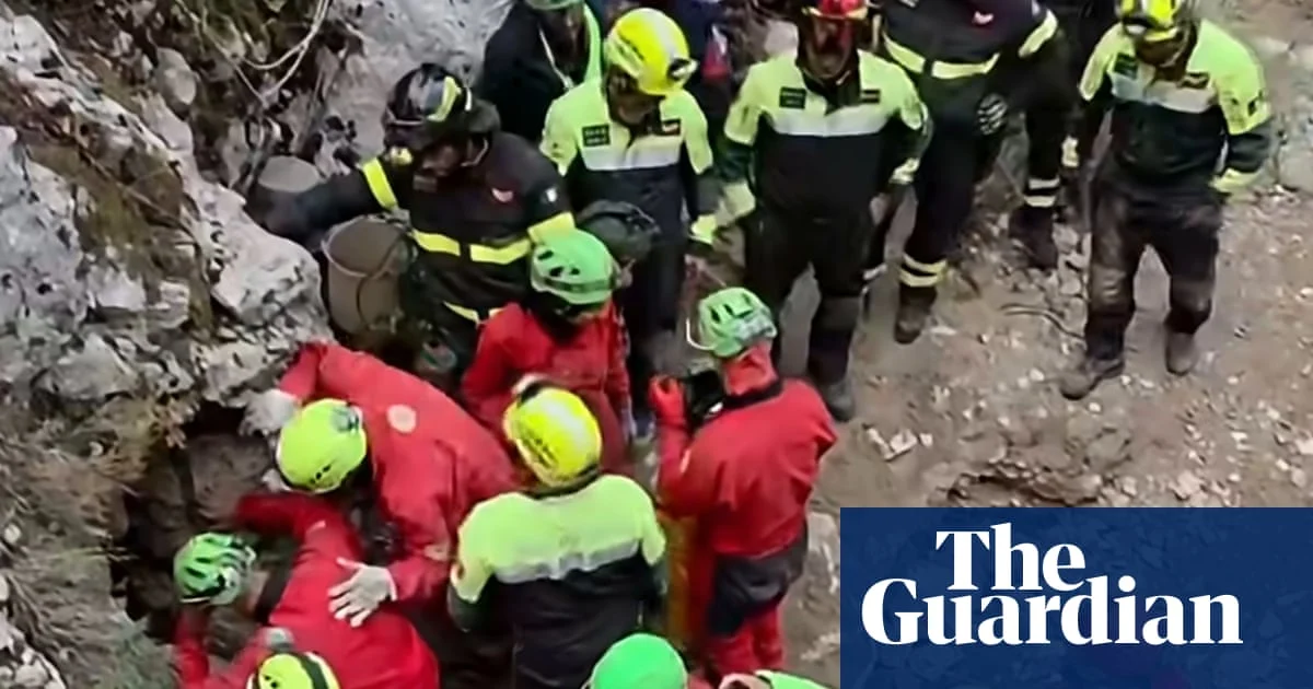 Man Rescued After 26 Hours Trapped in Sardinia Cave