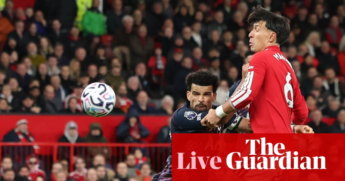 Manchester United Host Tottenham in Premier League Clash