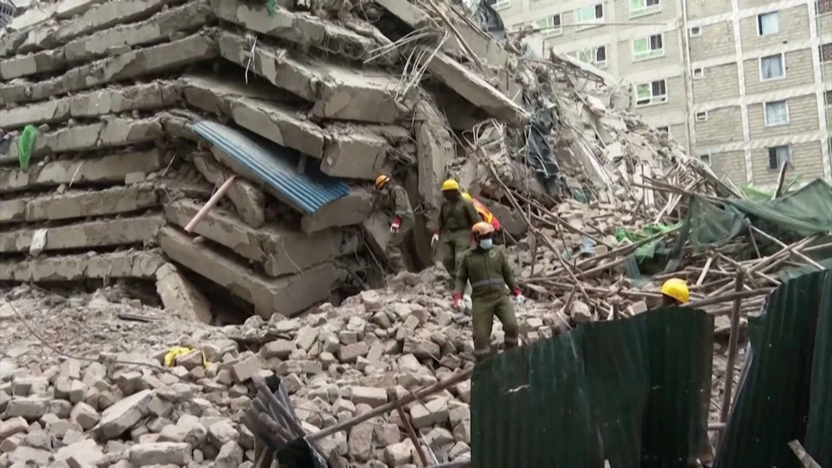 Building collapse in Nairobi leaves many feared trapped