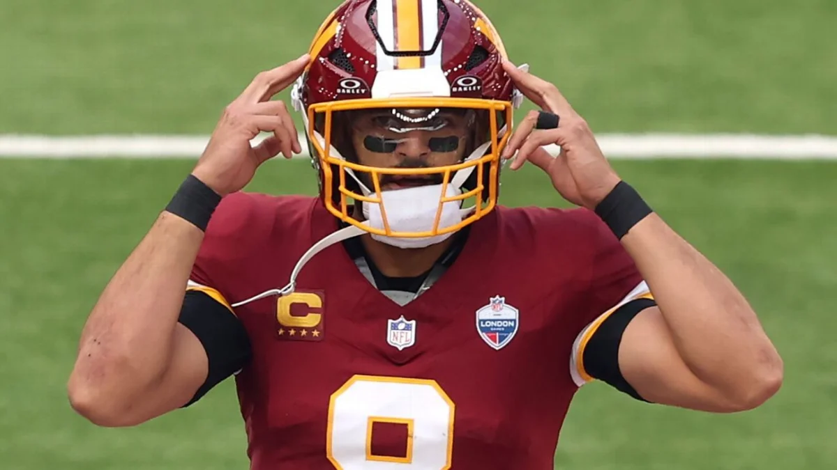 Mariota MCL Sprain Sidelines Quarterback, Daniels Set for Full Practice
